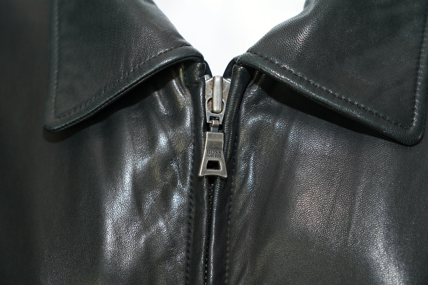 A gentleman's Hugo Boss black leather jacket